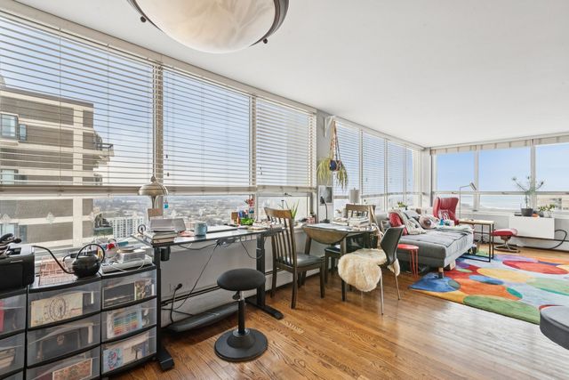 6171 N Sheridan Road 2601, Chicago, IL 60660