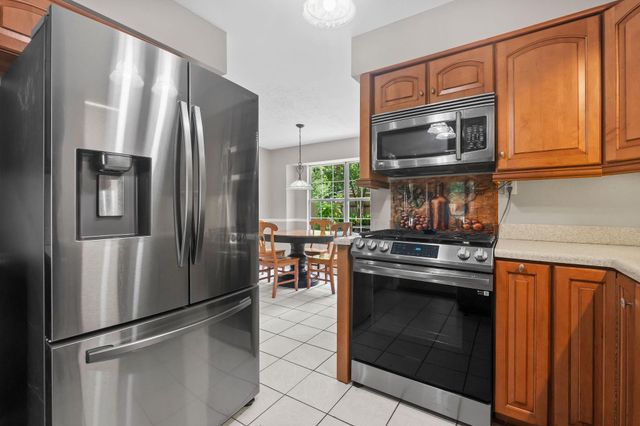 1906 Foxtail Place, The Woodlands, TX 77380