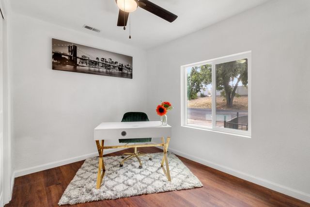 2411 W Fremont St, Stockton, CA 95203