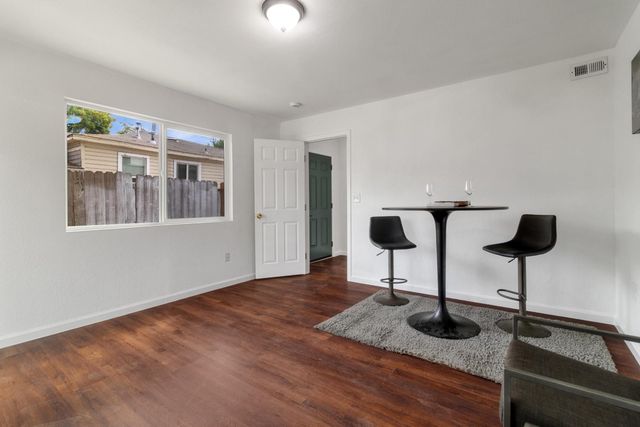 2411 W Fremont St, Stockton, CA 95203