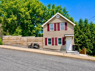 30 Sycamore Street, Kingston, NY 12401