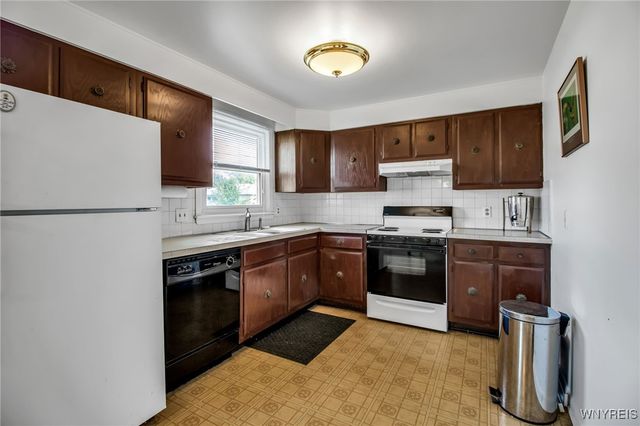 2282 George Urban Boulevard, Cheektowaga, NY 14043