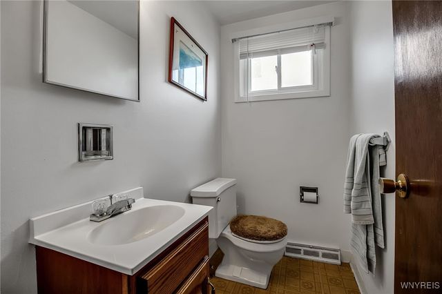 2282 George Urban Boulevard, Cheektowaga, NY 14043