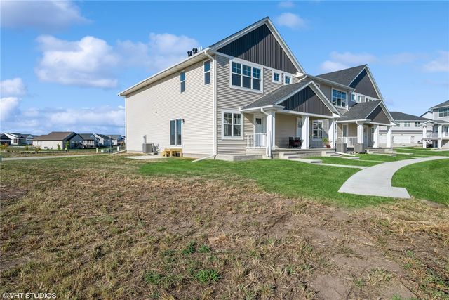2335 Roycroft Alley, Marion, IA 52302