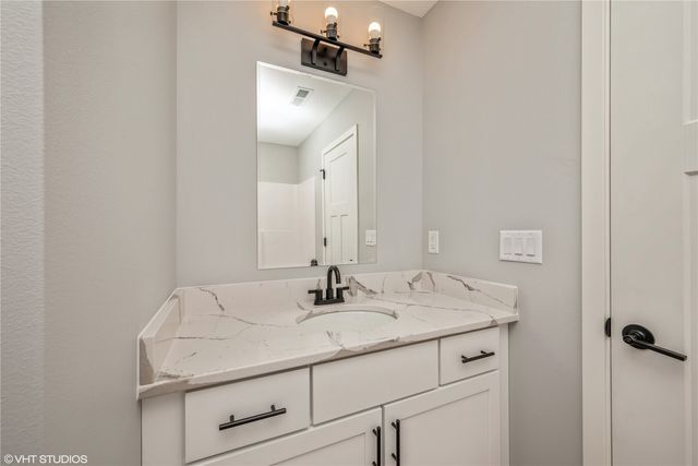 2335 Roycroft Alley, Marion, IA 52302
