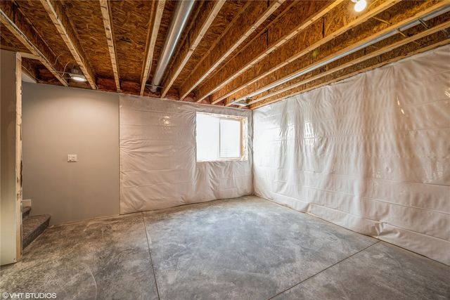 2335 Roycroft Alley, Marion, IA 52302