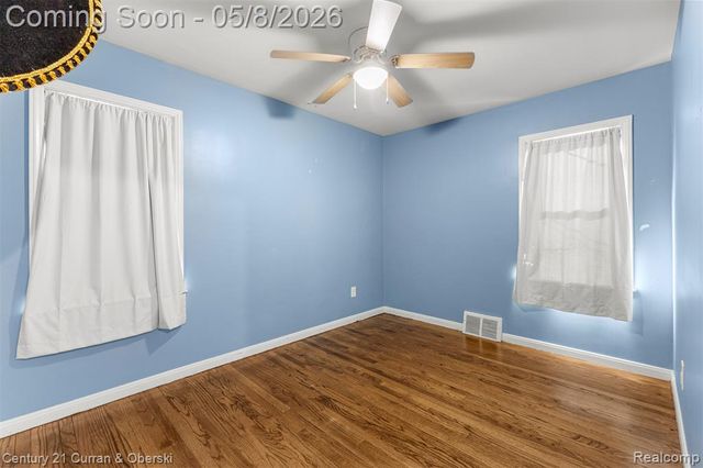 2461 Pingree Avenue, Lincoln Park, MI 48146