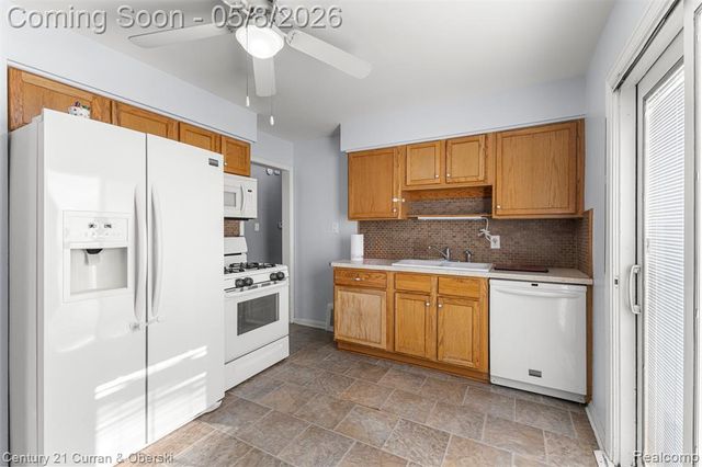 2461 Pingree Avenue, Lincoln Park, MI 48146