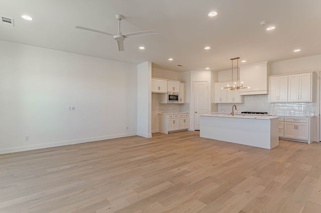 2136 Village Walk Place, Aledo, TX 76008