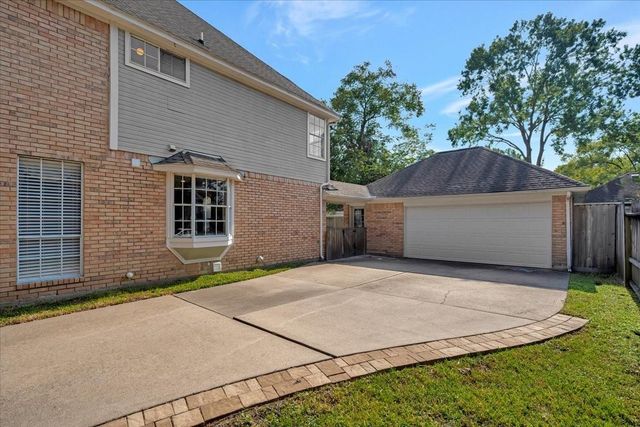 11715 Orchard Mountain Drive, Houston, TX 77059