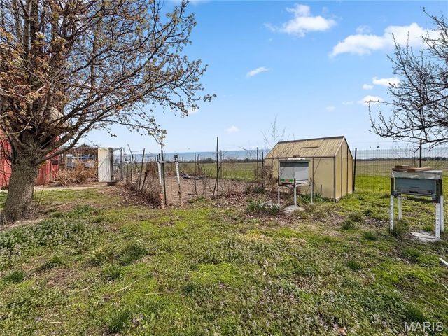 4412 Waterloo Road, Waterloo, IL 62298