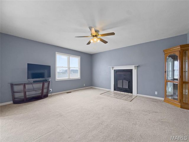 4412 Waterloo Road, Waterloo, IL 62298