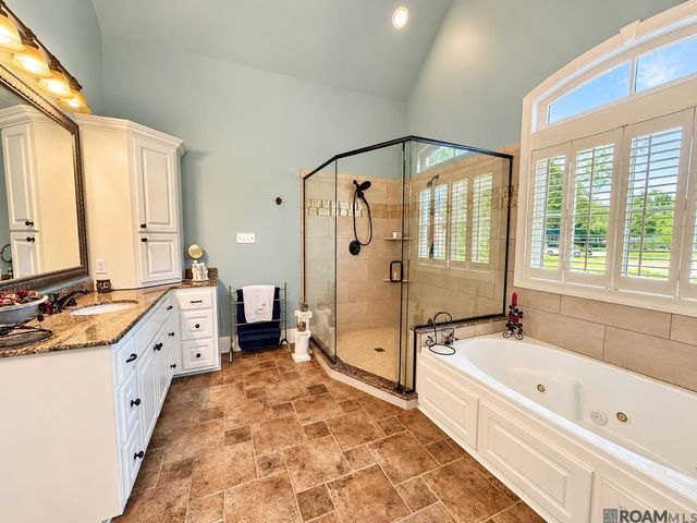 7242 Pirie Dr, Denham Springs, LA 70726