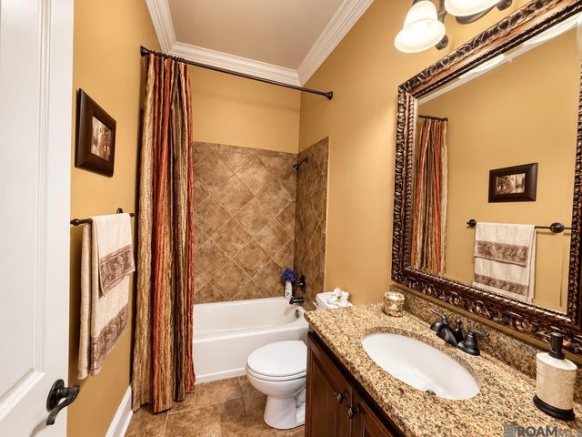 7242 Pirie Dr, Denham Springs, LA 70726