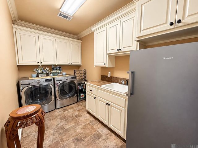7242 Pirie Dr, Denham Springs, LA 70726