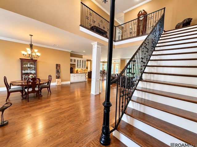 7242 Pirie Dr, Denham Springs, LA 70726