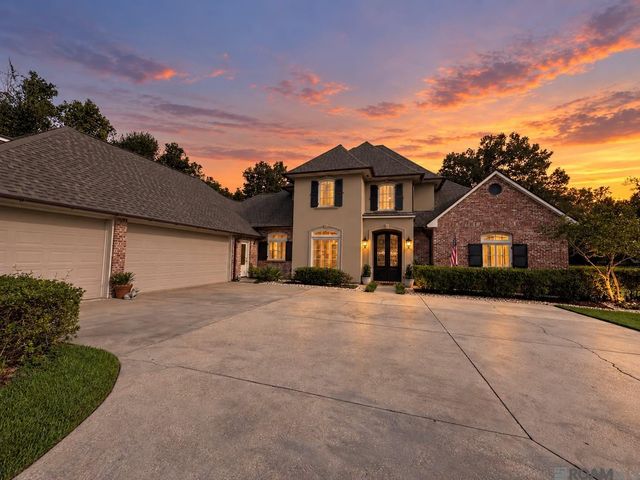 7242 Pirie Dr, Denham Springs, LA 70726