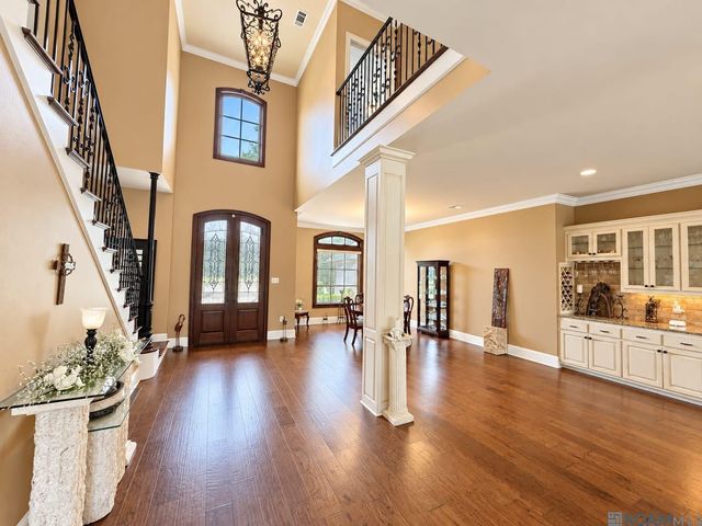 7242 Pirie Dr, Denham Springs, LA 70726