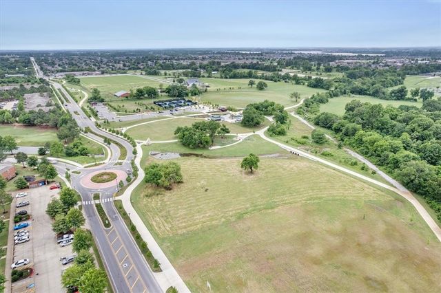 1401 SW Poigai, Bentonville, AR 72713