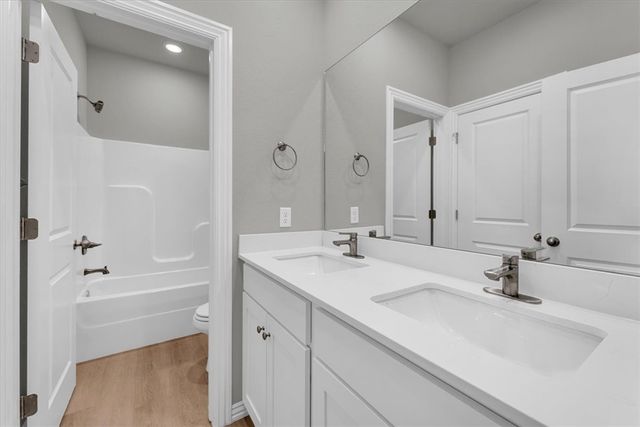 1401 SW Poigai, Bentonville, AR 72713
