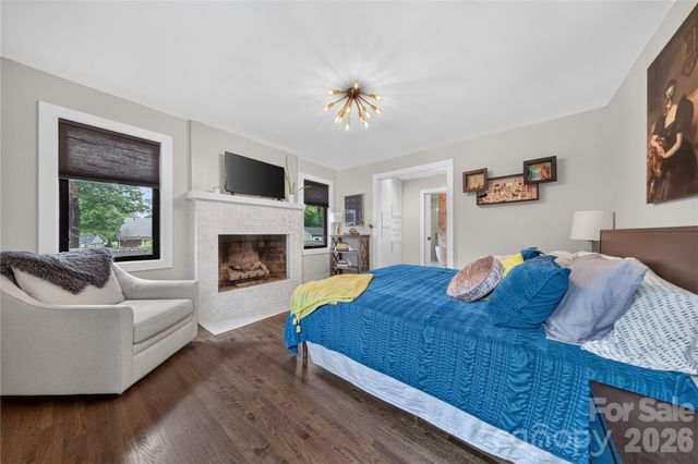 1721 Merry Oaks Road, Charlotte, NC 28205