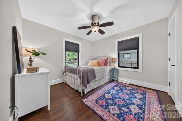1721 Merry Oaks Road, Charlotte, NC 28205