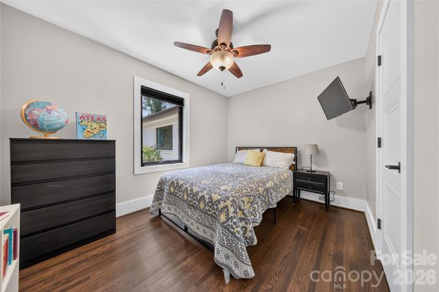 1721 Merry Oaks Road, Charlotte, NC 28205