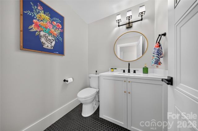1721 Merry Oaks Road, Charlotte, NC 28205