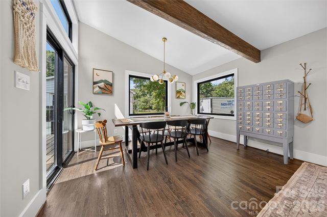 1721 Merry Oaks Road, Charlotte, NC 28205