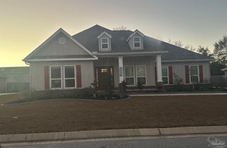 5665 Blake Ln, Pace, FL 32571