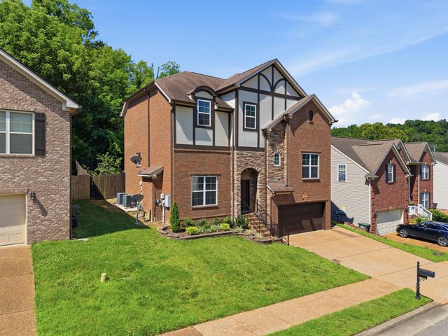 1736 Haleys Hope Ct, Nashville, TN 37209