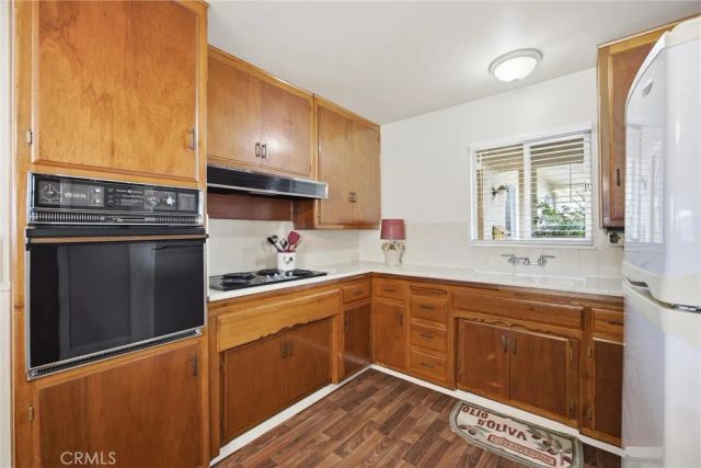 909 Dwina Avenue, Bakersfield, CA 93308