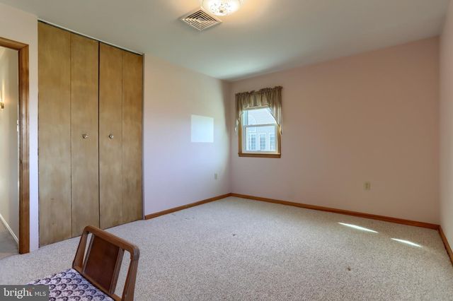 139 LAWN RD, Palmyra, PA 17078