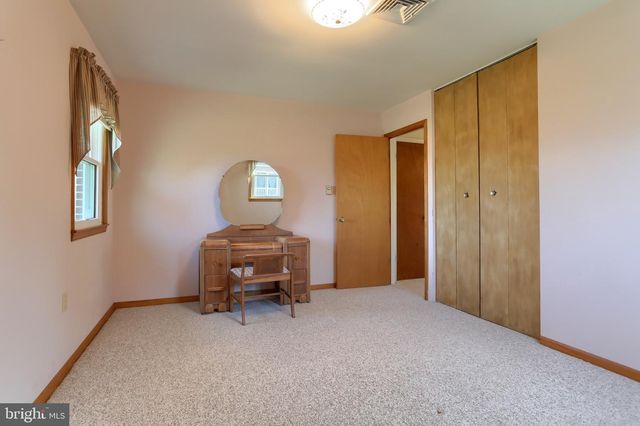 139 LAWN RD, Palmyra, PA 17078