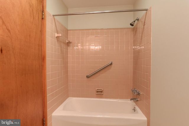 139 LAWN RD, Palmyra, PA 17078