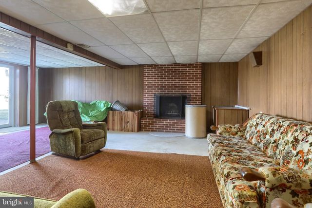 139 LAWN RD, Palmyra, PA 17078