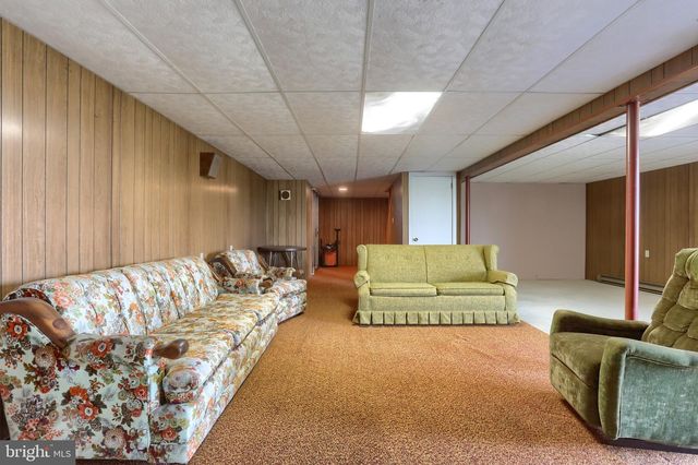 139 LAWN RD, Palmyra, PA 17078