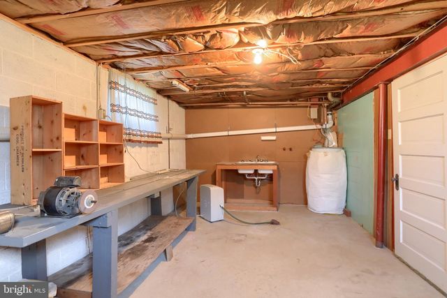 139 LAWN RD, Palmyra, PA 17078