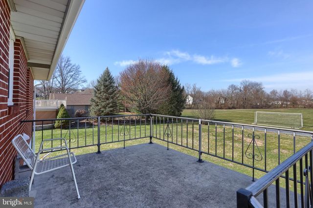 139 LAWN RD, Palmyra, PA 17078