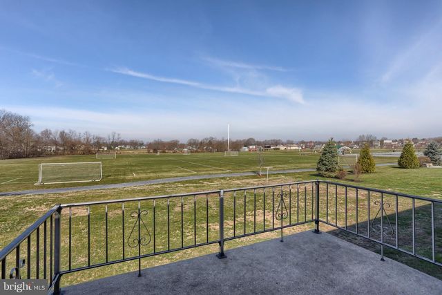 139 LAWN RD, Palmyra, PA 17078