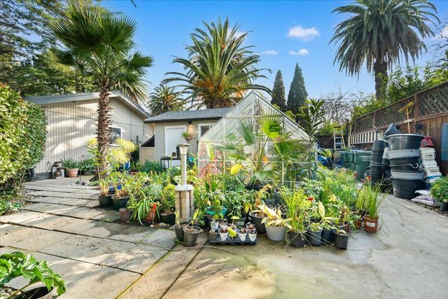 2901 California Ave, Carmichael, CA 95608