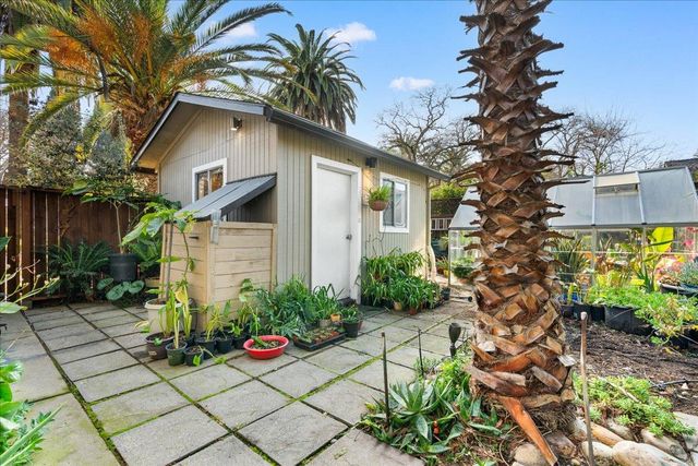 2901 California Ave, Carmichael, CA 95608