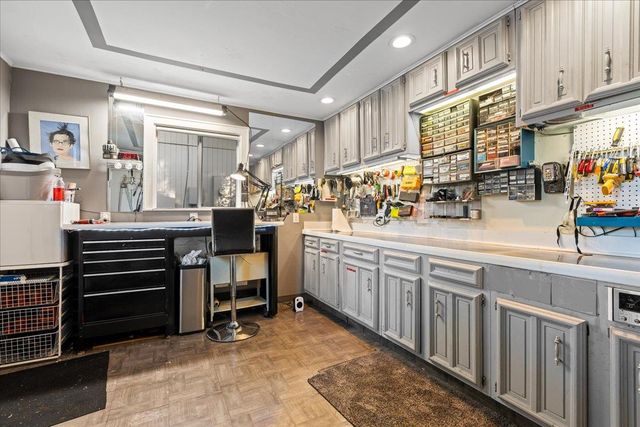 2901 California Ave, Carmichael, CA 95608