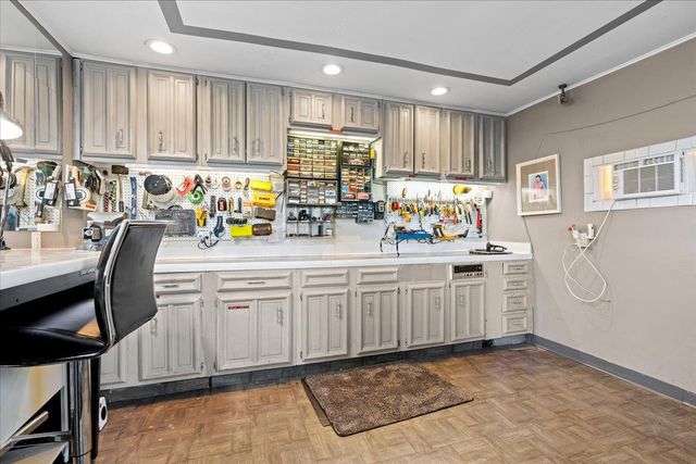 2901 California Ave, Carmichael, CA 95608