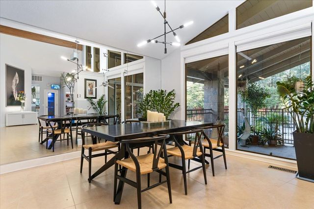 2901 California Ave, Carmichael, CA 95608