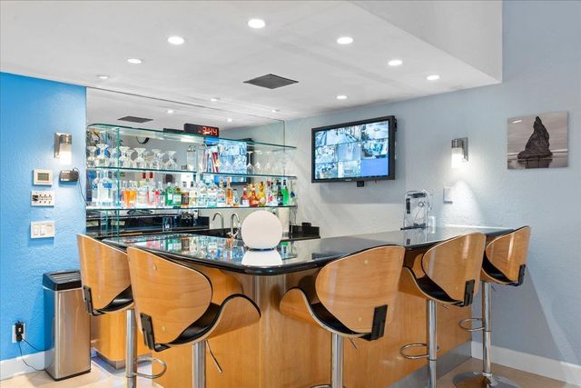 2901 California Ave, Carmichael, CA 95608