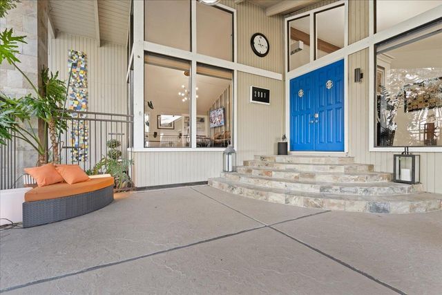 2901 California Ave, Carmichael, CA 95608