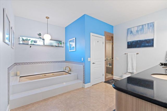 2901 California Ave, Carmichael, CA 95608