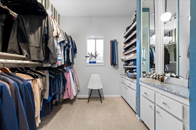 2901 California Ave, Carmichael, CA 95608