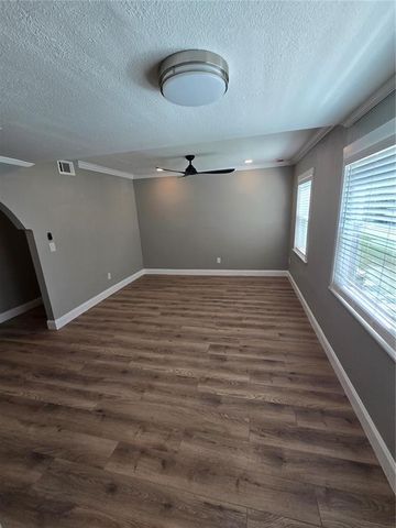 101 W LEMON STREET 4, Tarpon Springs, FL 34689